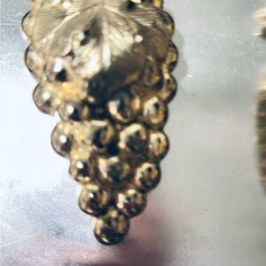 Gold Grape Cluster Cabinet Door Pull